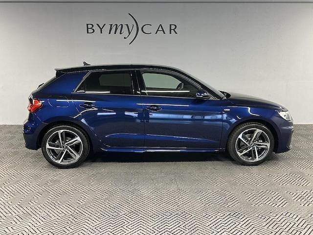 Nouvelle Audi A1 Sportback S-Line 116 ch (85 kW) 2026 Bleu navarre métallisé noir mythe métallisé Citadine