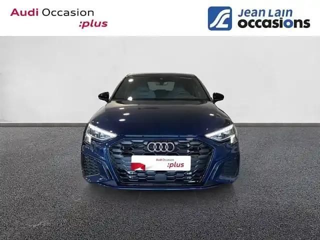 Occasion Audi A3 Competition 10 ch (7 kW) 2024 Bleu navarre metallise Berline