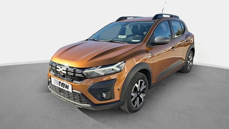 Orange Utilisé 2023 Dacia Sandero Expression Citadine | 15 299 € (Prix juste) - Image 1/4
