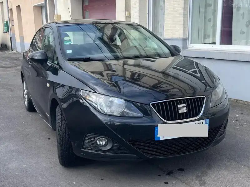 Noir Utilisé 2011 Seat Ibiza SC Copa Citadine | 4 500 € - Image 1/4