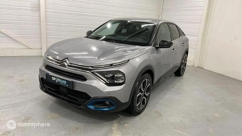 Gris Utilisé 2022 Citroën e-C4 Shine Berline | 18 999 € (Prix juste) - Image 1/4