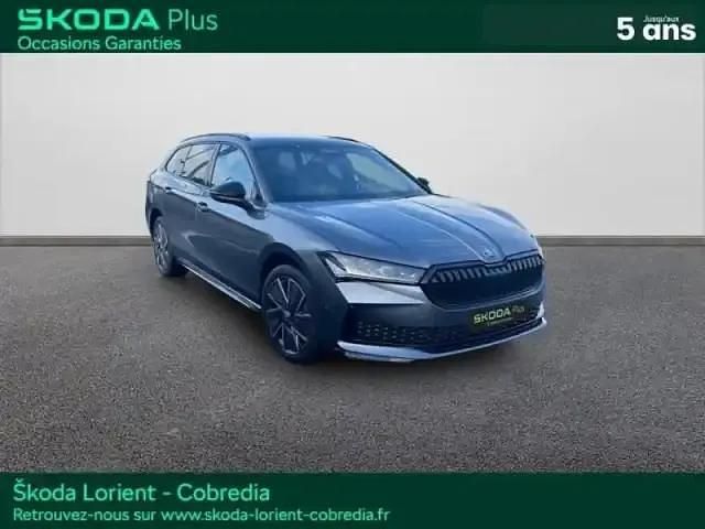 Nouvelle Skoda Superb SportLine 2025 Gris graphite métallisée Break