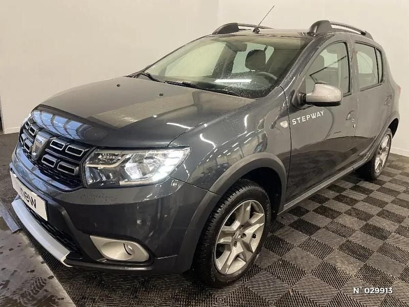 Gris Occasion 2020 Dacia Sandero Stepway | 9 890 € (Super prix) - Image 1/4