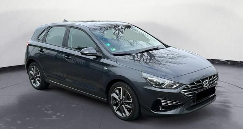 Utilisé 2023 Hyundai i30 Berline | 16 490 € - Image 1/4