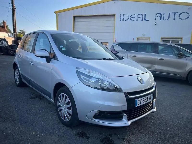 Gris Occasion 2013 Renault Scénic III Business Monospace | 6 250 € (Super prix) - Image 1/4