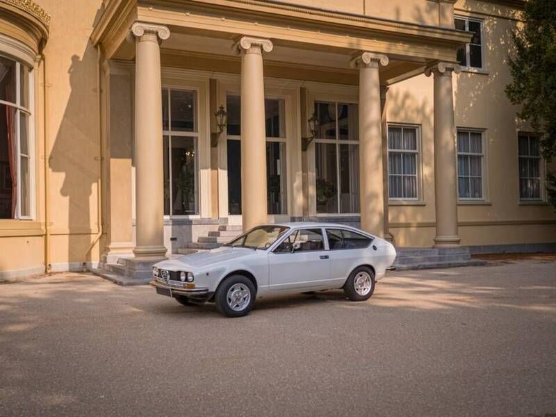Blanc Occasion 1977 Alfa Romeo Alfetta GT/GTV Coupé | 18 500 € - Image 1/4