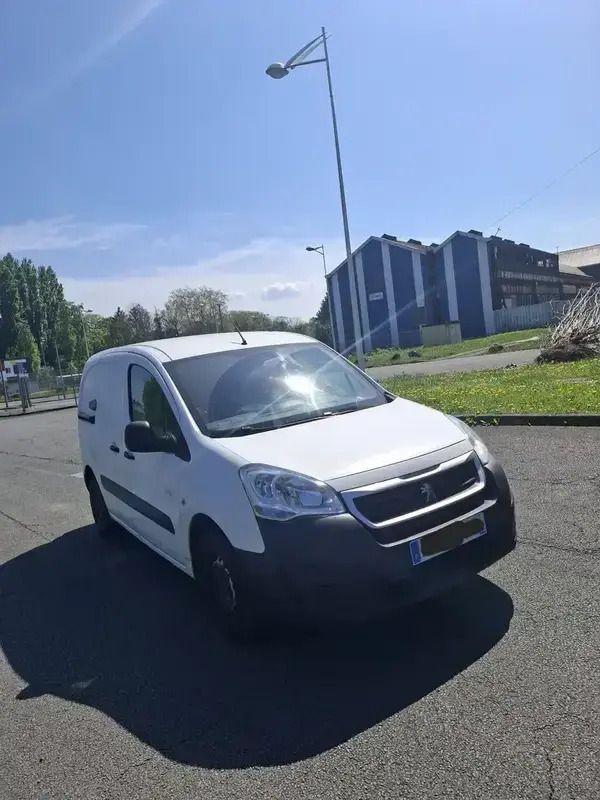 Image 2/4