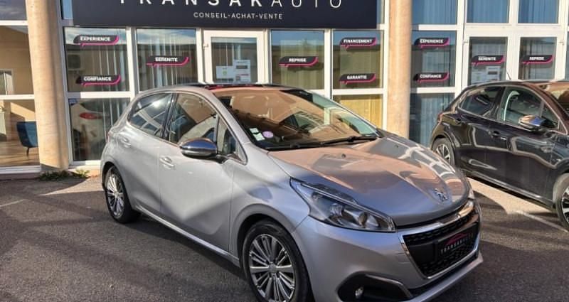 Utilisé 2016 Peugeot 208 Allure Citadine | 7 890 € (Prix juste) - Image 1/4