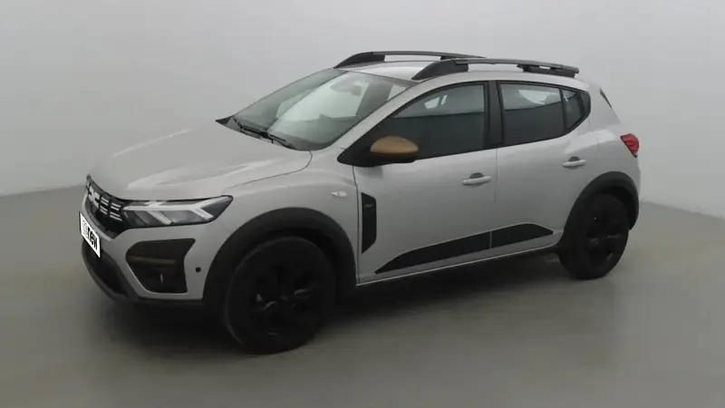 Gris Utilisé 2023 Dacia Sandero Extreme Citadine | 17 499 € (Prix assez cher) - Image 1/4