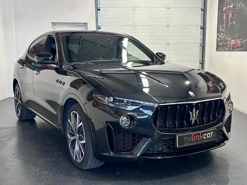 Noir Occasion 2022 Maserati Levante Essence SUV | 59 990 € - Image 1/4