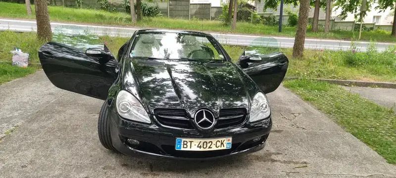 Noir Utilisé 2004 Mercedes SLK200 Cabriolet | 12 000 € - Image 1/4