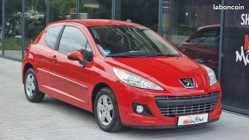 Rouge Utilisé 2012 Peugeot 207 Access Berline | 5 900 € (Prix juste) - Image 1/4