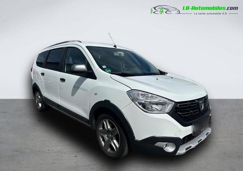 Utilisé 2020 Dacia Lodgy Monospace | 17 600 € (Prix juste) - Image 1/4