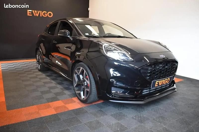 Noir Utilisé 2021 Ford Puma ST SUV | 23 990 € (Prix juste) - Image 1/4