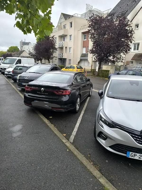 Occasion 2017 Renault Talisman Business Berline | 9 000 € (Prix juste) - Image 1/4