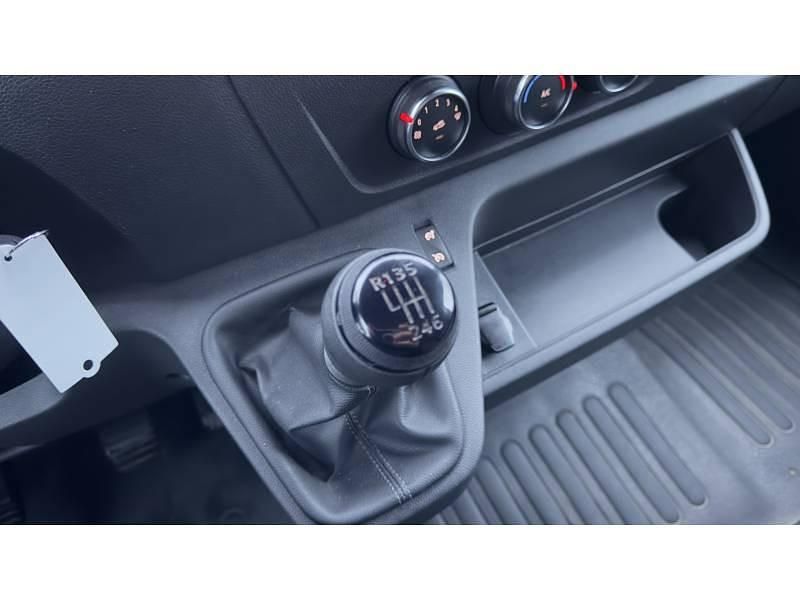 Occasion Renault Master 135 ch (99 kW) 2023 Blanc Berline