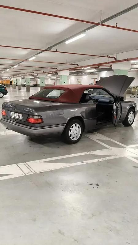 Occasion 1995 Mercedes E200 Cabriolet | 13 500 € - Image 1/4