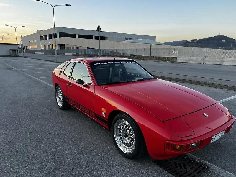 Occasion Porsche 924 125 ch (91 kW) 1979 Rouge Coupé
