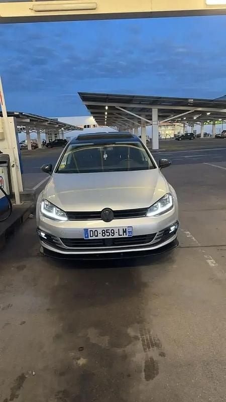 Utilisé 2015 VW Golf VII Cup Berline | 12 000 € (Prix assez cher) - Image 1/4