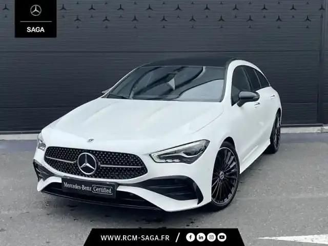 Blanc Utilisé 2024 Mercedes CLA200 AMG line Coupé | 41 900 € - Image 1/4