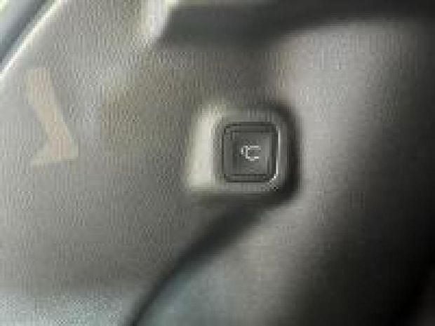 Image 4/4