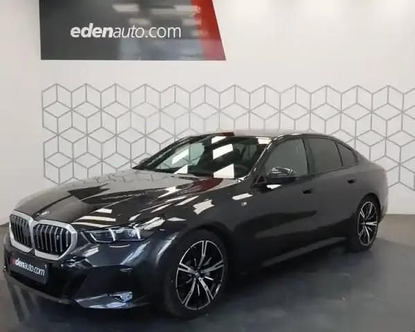 Sophistograu metallisé Utilisé 2025 BMW i5 Comfort Edition Berline | 63 980 € (Bon prix) - Image 1/4