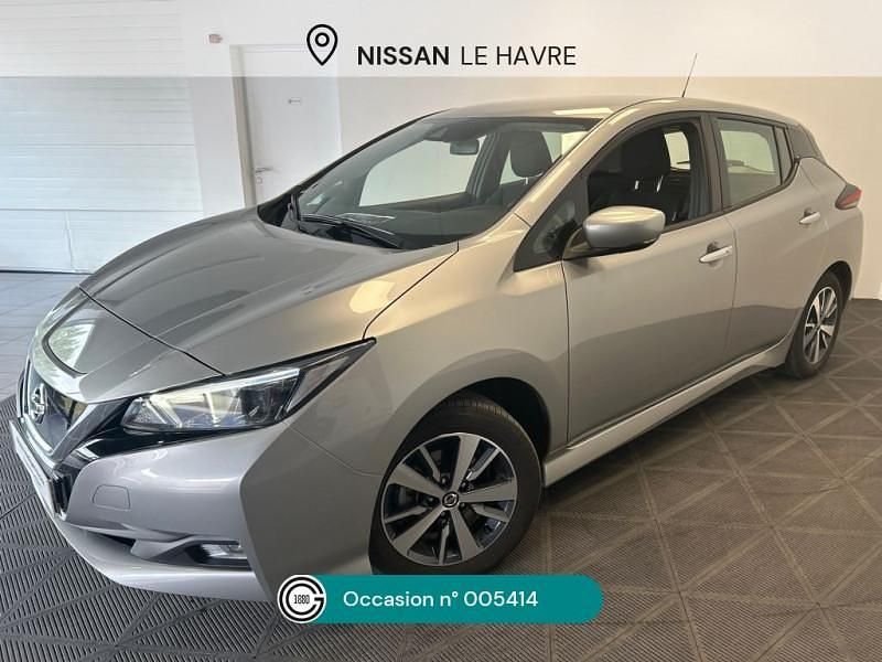 Gris Utilisé 2022 Nissan Leaf Acenta Citadine | 13 900 € (Prix juste) - Image 1/4