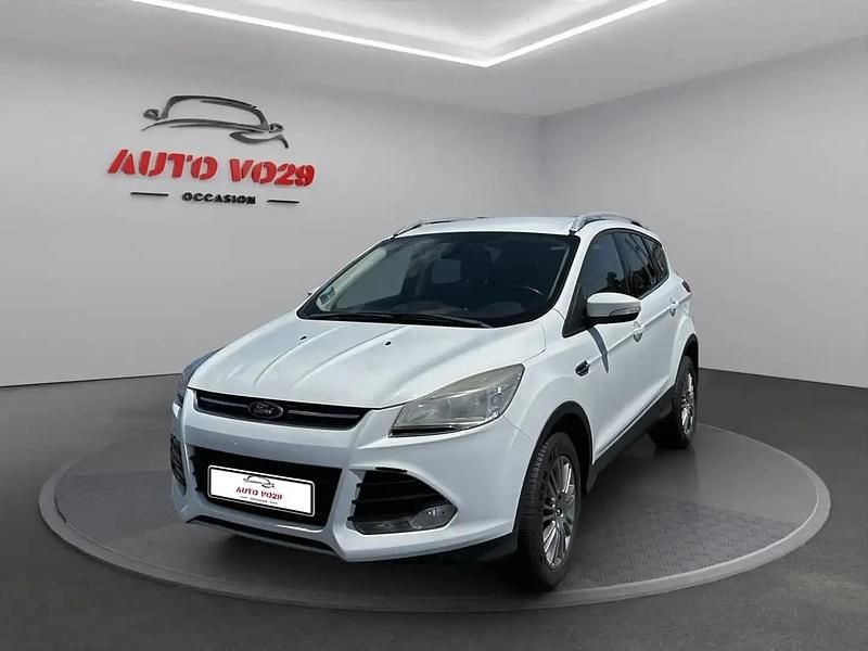 Blanc Utilisé 2014 Ford Kuga Titanium SUV | 10 990 € - Image 1/4