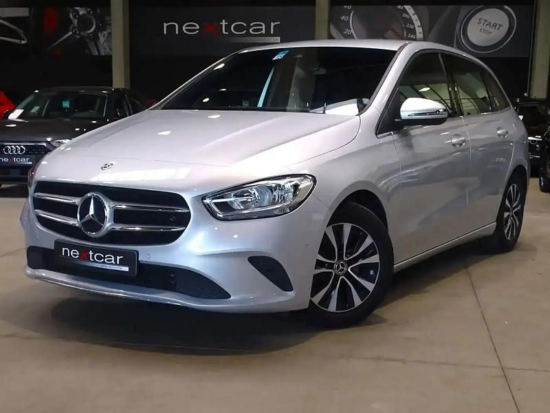 Argent Utilisé 2019 Mercedes B180 Style Monospace | 16 990 € (Super prix) - Image 1/4