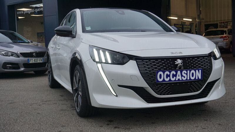 Utilisé 2021 Peugeot 208 GT Citadine | 22 490 € - Image 1/4
