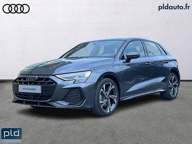 Gris daytona nacré Utilisé 2025 Audi A3 Sportback e-tron S-Line Citadine | 48 000 € - Image 1/4