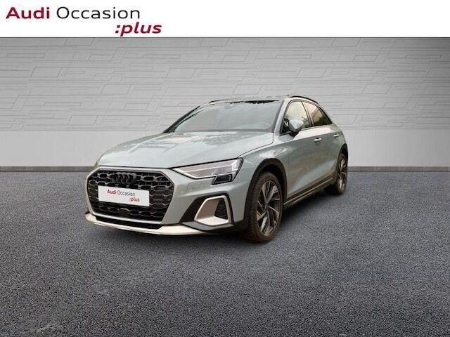 Gris flèche nacré Utilisé 2024 Audi A3 Design Berline | 45 900 € - Image 1/4