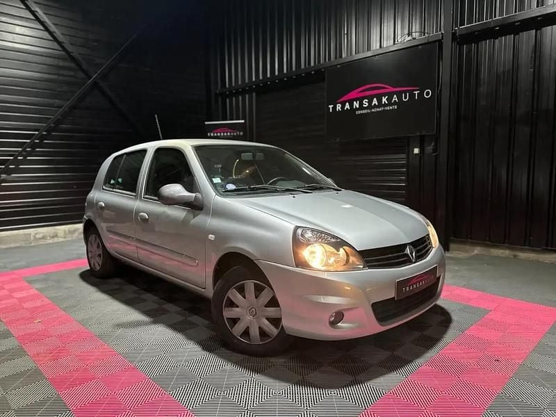 Gris Occasion 2012 Renault Clio IV | 3 490 € (Super prix) - Image 1/4