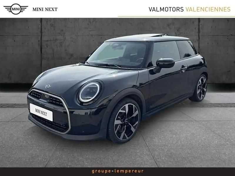 Noir Occasion 2024 Mini Cooper Favoured Citadine | 29 690 € (Prix juste) - Image 1/4