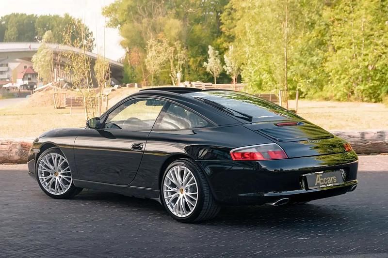 Noir Utilisé 2002 Porsche 996 | 44 950 € (Prix juste) - Image 1/4