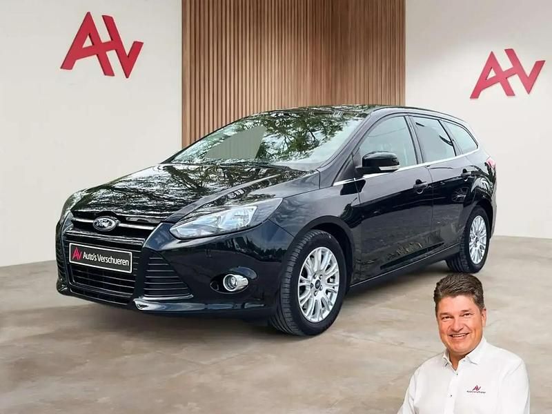Noir Utilisé 2012 Ford Focus Break | 6 990 € - Image 1/4