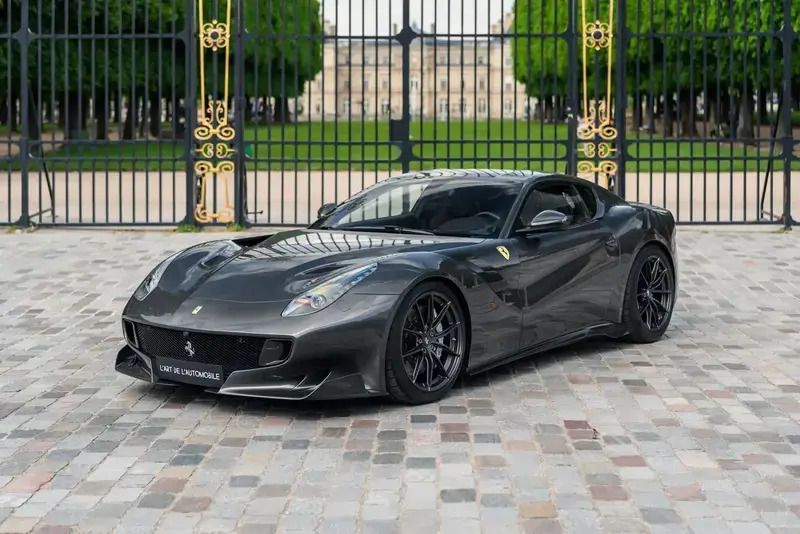 Gris Utilisé 2016 Ferrari F12 Coupé | 1 390 000 € - Image 1/4