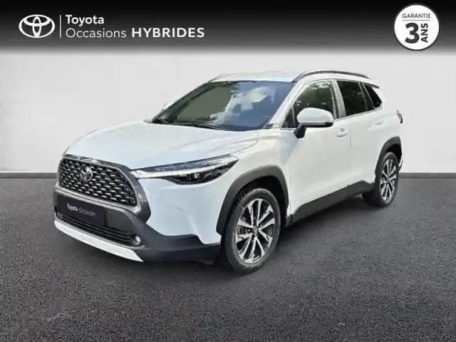 Blanc Nouvelle 2025 Toyota Corolla Cross Design SUV | 34 990 € (Prix juste) - Image 1/4