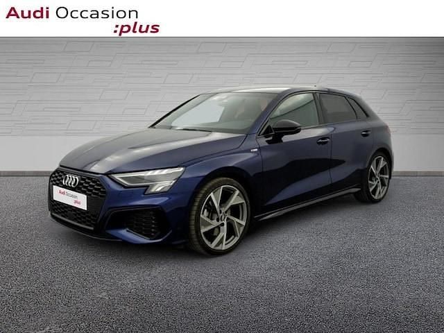 Bleu navarre métallisé Utilisé 2021 Audi A3 S-Line | 26 990 € (Prix assez cher) - Image 1/4