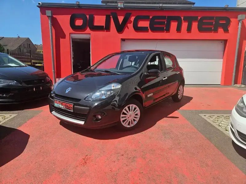 Noir Utilisé 2010 Renault Clio III Dynamique Berline | 5 900 € (Prix cher) - Image 1/4