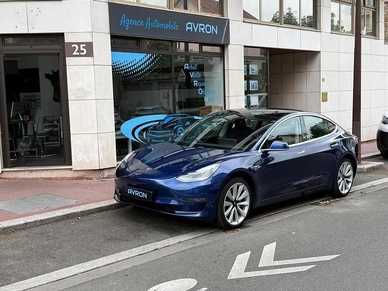 Bleu Utilisé 2019 Tesla Model 3 Standard Range Berline | 18 990 € (Prix juste) - Image 1/4