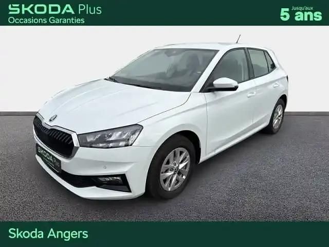Blanc Occasion 2024 Skoda Fabia Selection Berline | 17 490 € (Prix juste) - Image 1/4