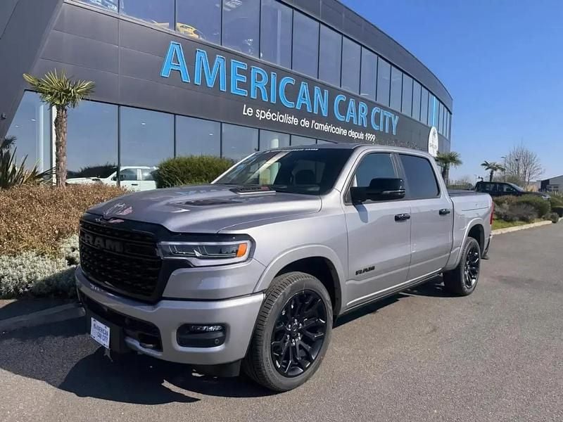 Gris Nouvelle 2025 Dodge Ram Limited Pick-up | 109 900 € (Prix juste) - Image 1/4