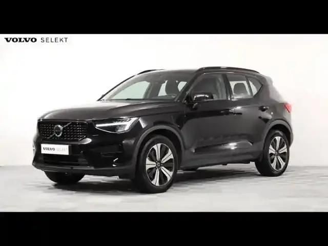 Noir Occasion 2023 Volvo XC40 Plus SUV | 39 900 € (Prix assez cher) - Image 1/4