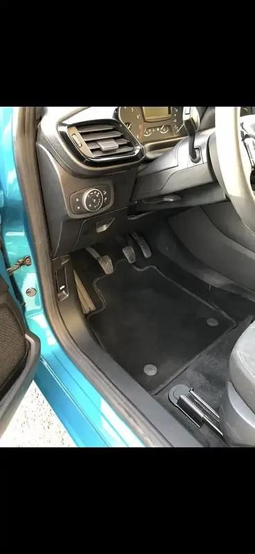 Bleu Utilisé 2017 Ford Fiesta Trend Citadine | 8 000 € (Super prix) - Image 1/4