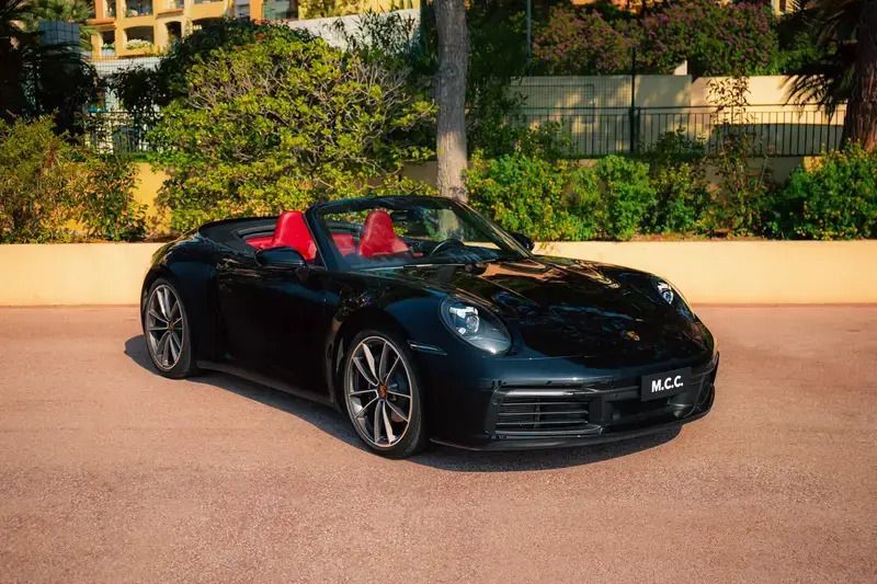 Noir Utilisé 2020 Porsche 911 Carrera 4 Cabriolet Cabriolet | 121 500 € - Image 1/4
