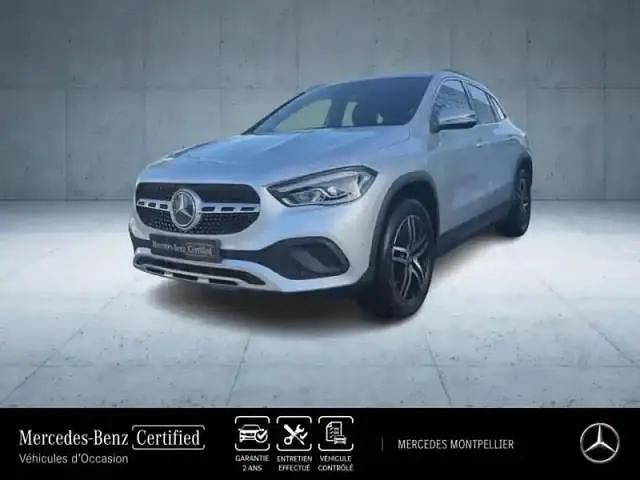 Argent iridium métallisé Occasion 2023 Mercedes GLA200 Progressive SUV | 37 480 € (Prix juste) - Image 1/4