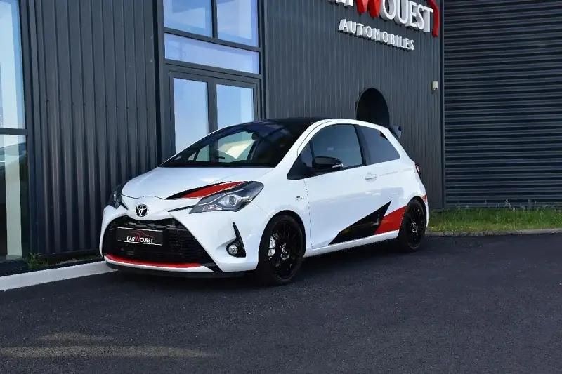 Blanc Utilisé 2017 Toyota Yaris Citadine | 26 990 € - Image 1/4