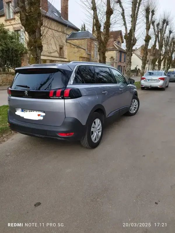 Image 2/4