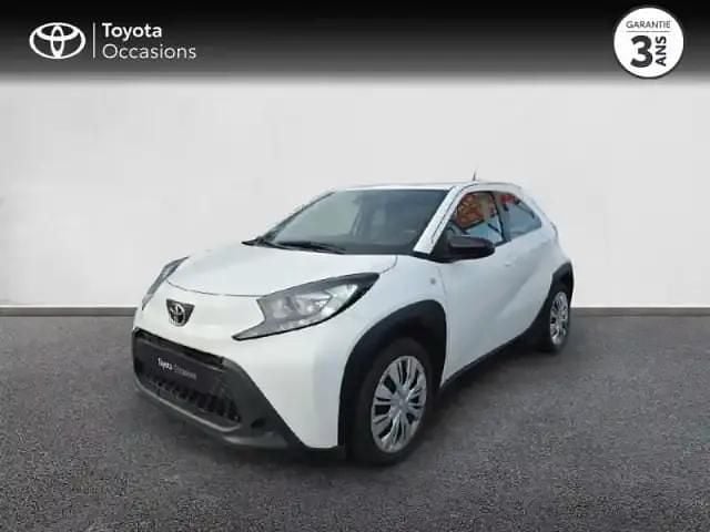 Blanc Utilisé 2023 Toyota Aygo Citadine | 15 480 € (Prix juste) - Image 1/4